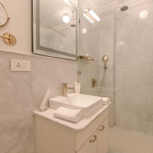 Standard Room Non Lake Facing Avail on all restaurant bills on any spa services Valid till 30th September 2025